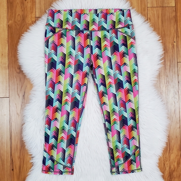 Fabletics Lima Capri High Intensity Leggings - Picture 2 of 15